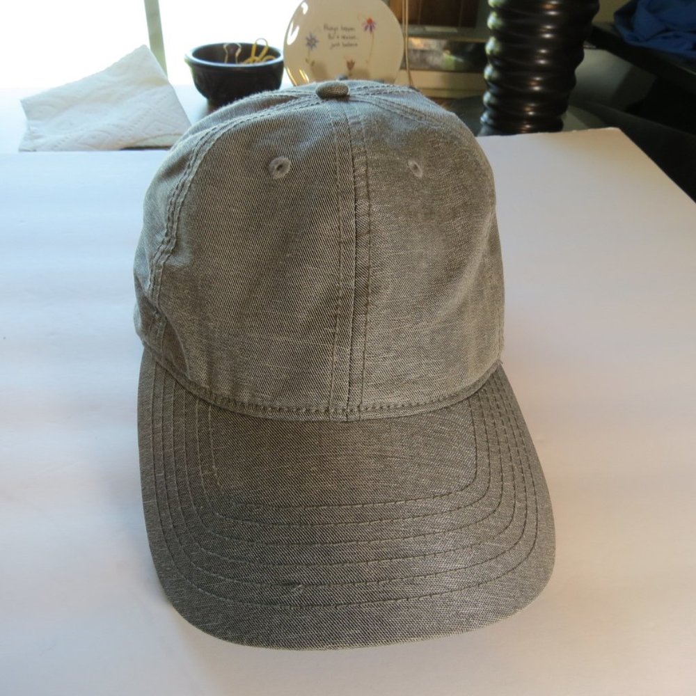 Linea Uomo Grey Adjustable Cloth Hat